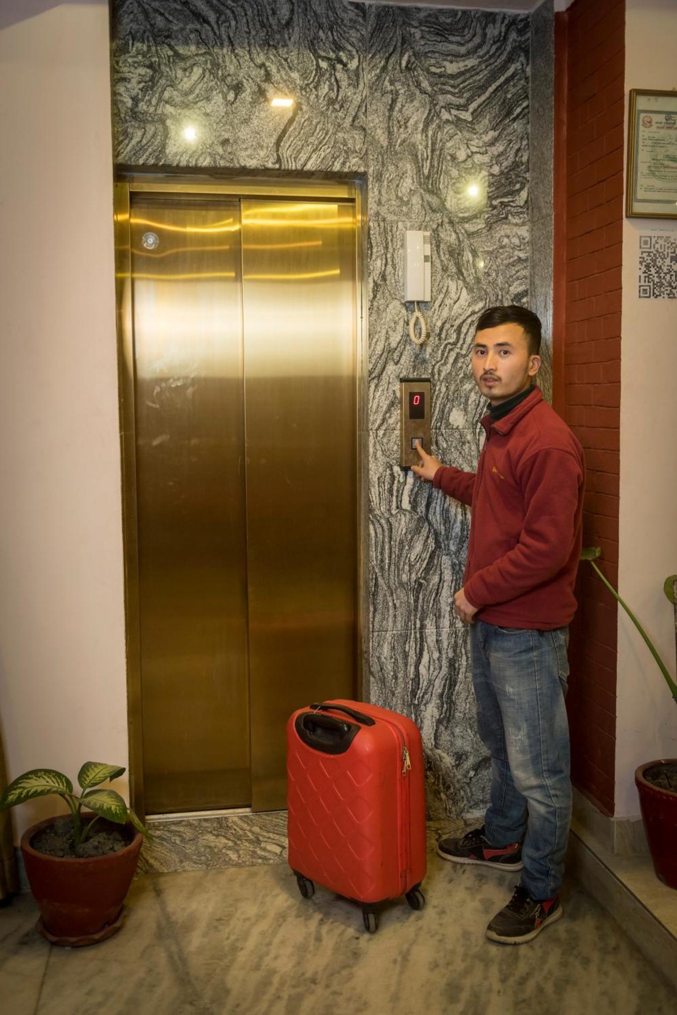 Hotel Yambu קטמנדו מראה חיצוני תמונה